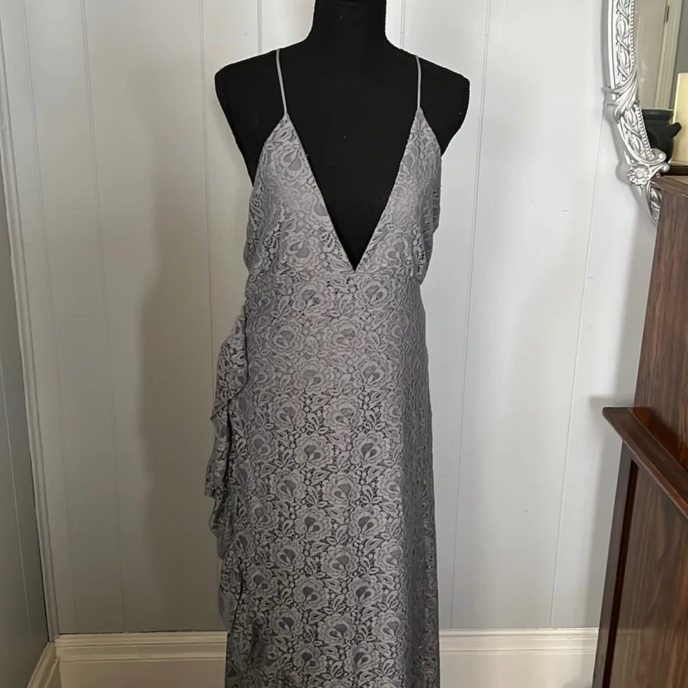 Spaghetti strap lace dress - Picture 1 of 8